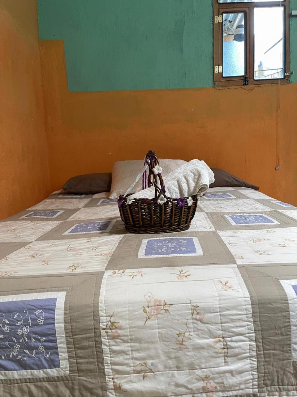 Posada Mana San Juan La Laguna Rom bilde